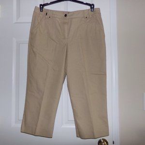 Ladies Capri Pants, Larry Levine, Tan, Size 12